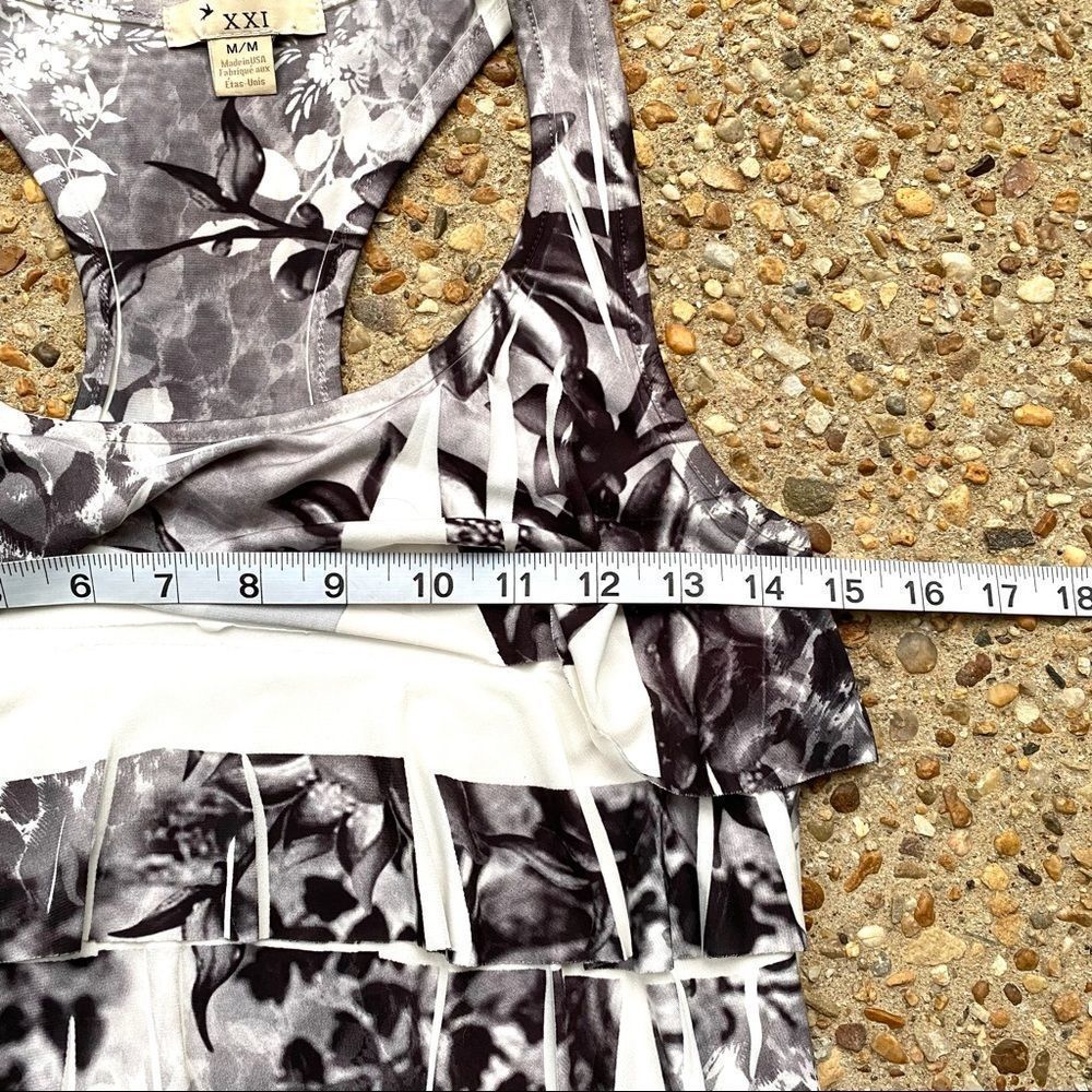 XXI Black & White Floral Ruffled Racerback Tank M - Picture 5 of 7